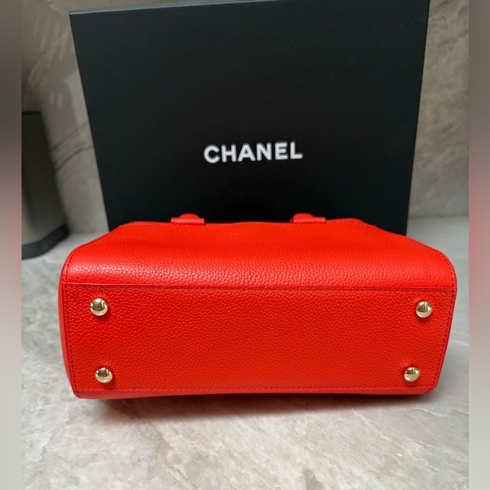 CHANEL mini NEO bag - Picture 7 of 12